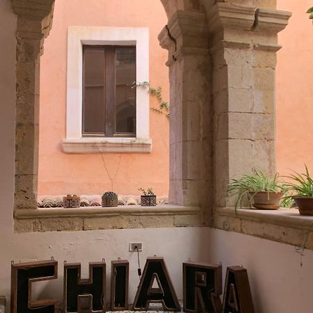 Casa Di Chiara Vandrarhem Crotone Exteriör bild