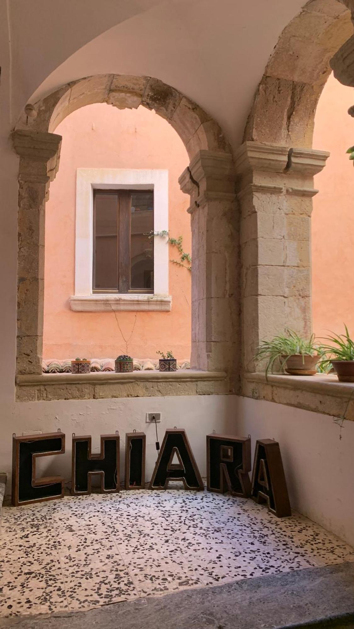 Casa Di Chiara Vandrarhem Crotone Exteriör bild